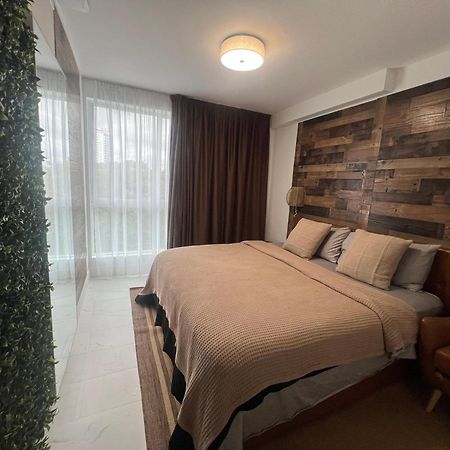 Miami Wood Apart Hotel New 2024 - Private Terrace - Free Garage - Beach 5 Min هوليوود المظهر الخارجي الصورة