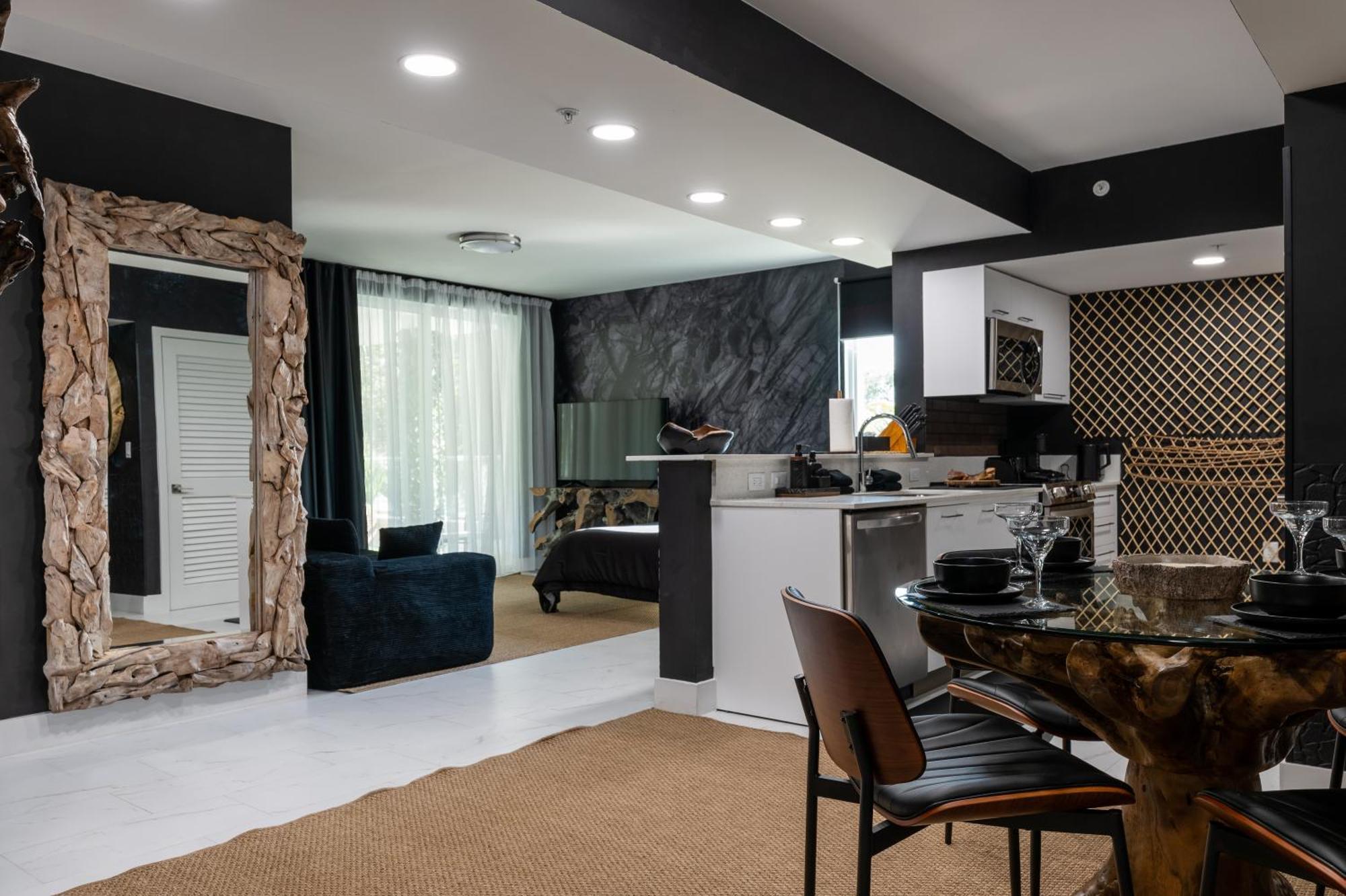 Miami Wood Apart Hotel New 2024 - Private Terrace - Free Garage - Beach 5 Min هوليوود المظهر الخارجي الصورة