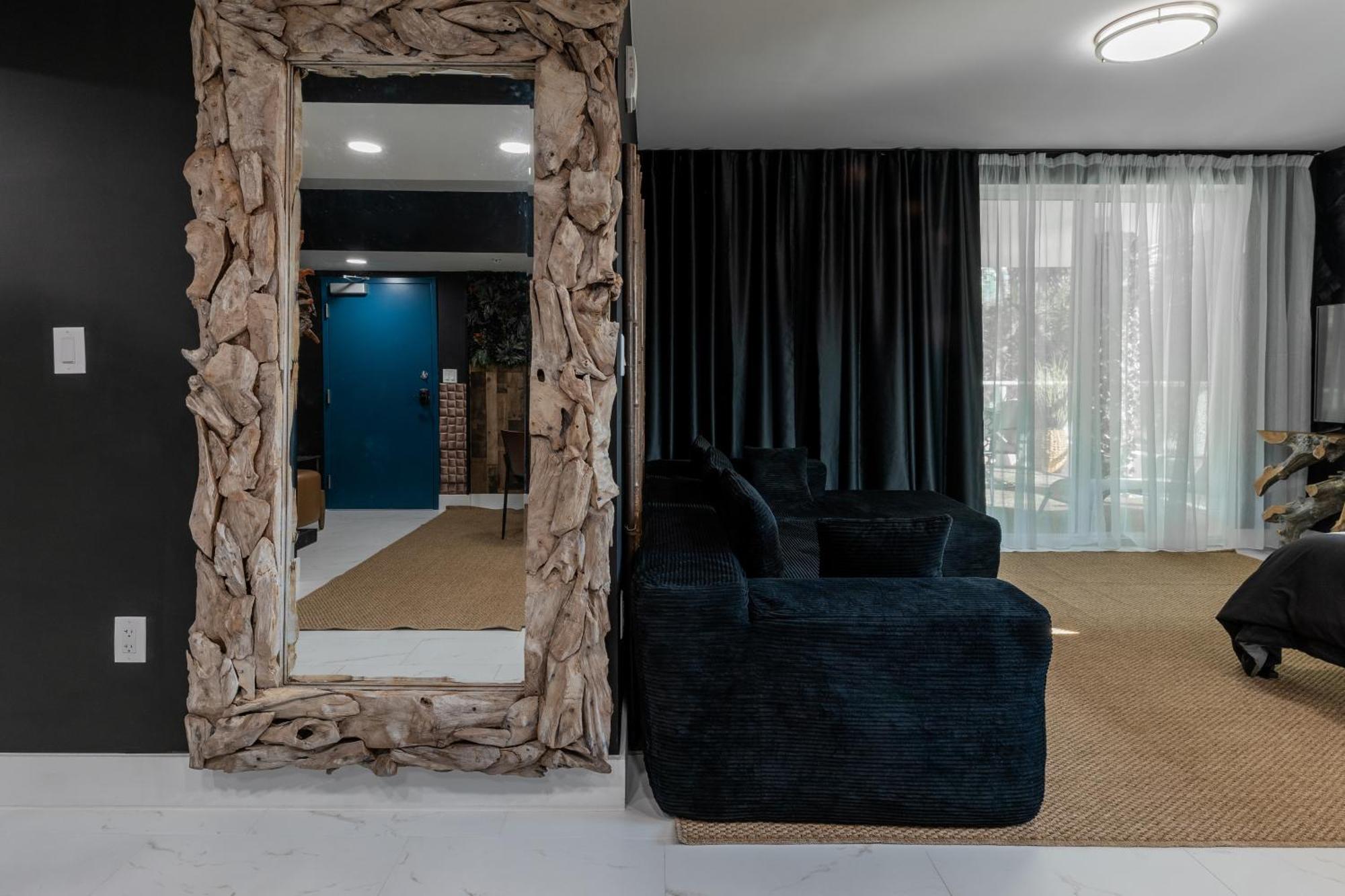 Miami Wood Apart Hotel New 2024 - Private Terrace - Free Garage - Beach 5 Min هوليوود المظهر الخارجي الصورة