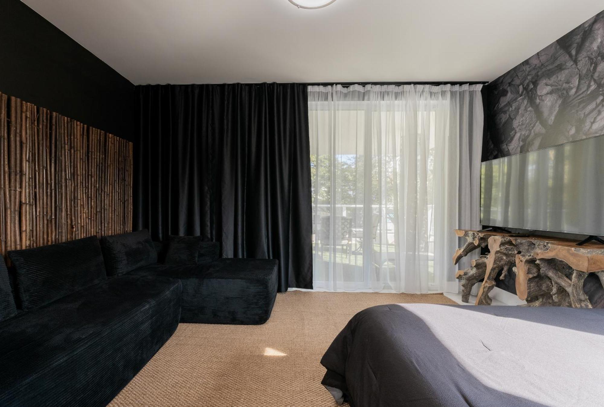 Miami Wood Apart Hotel New 2024 - Private Terrace - Free Garage - Beach 5 Min هوليوود المظهر الخارجي الصورة