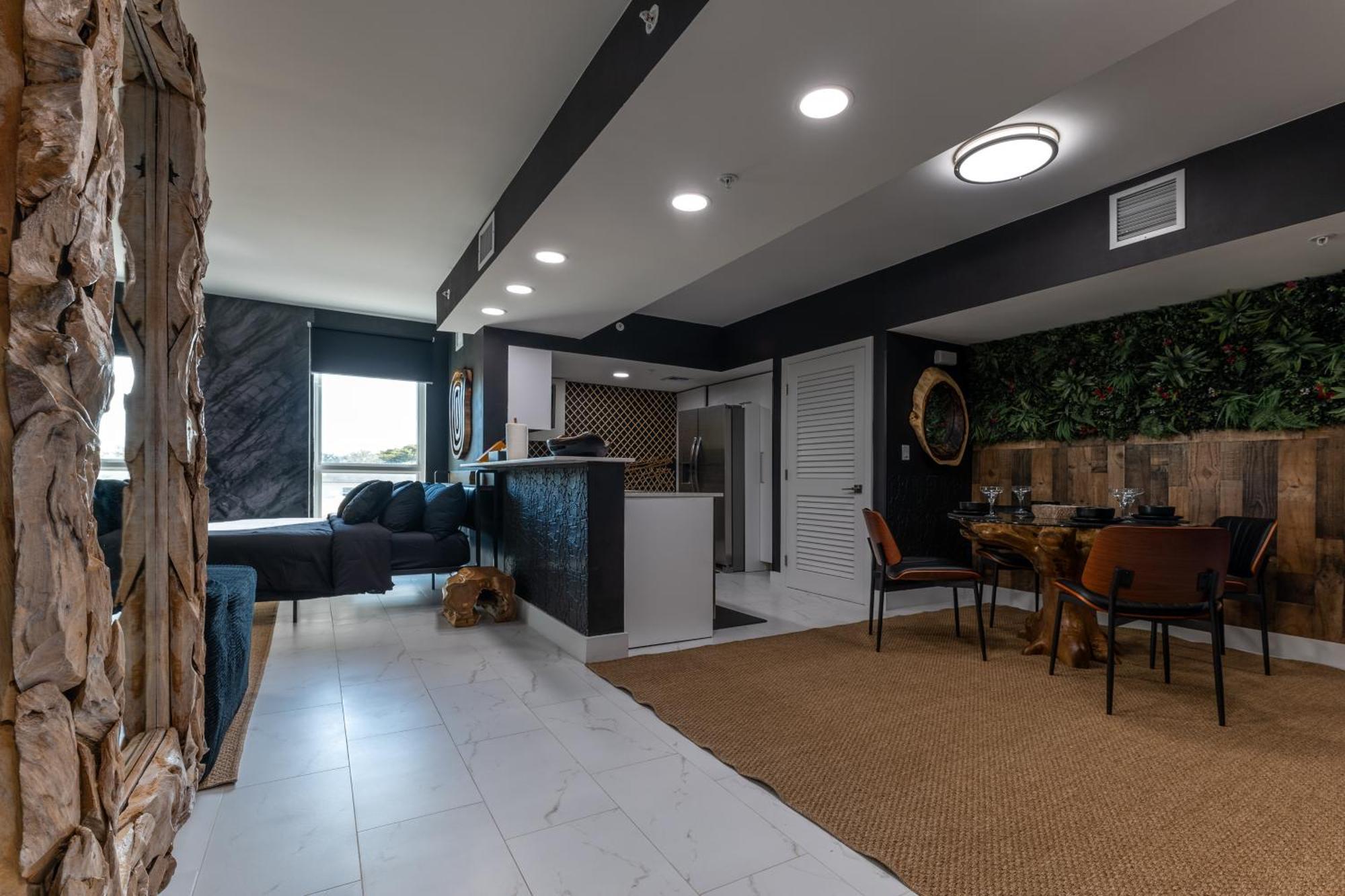 Miami Wood Apart Hotel New 2024 - Private Terrace - Free Garage - Beach 5 Min هوليوود المظهر الخارجي الصورة